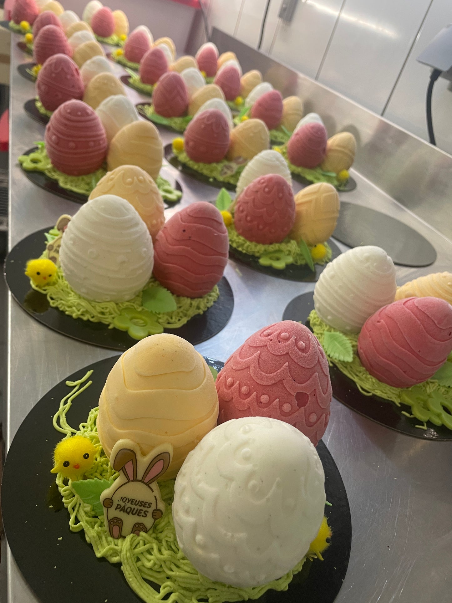 🐣✨ Nos Nids de Pâques sont arrivés ! 🍦🌸