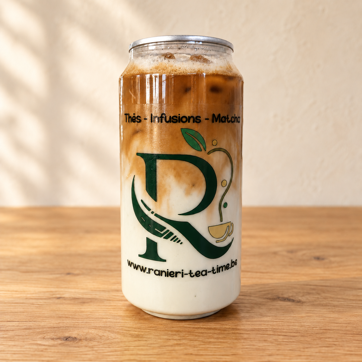 Latte macchiato Ranieri en canette — présentation glacée